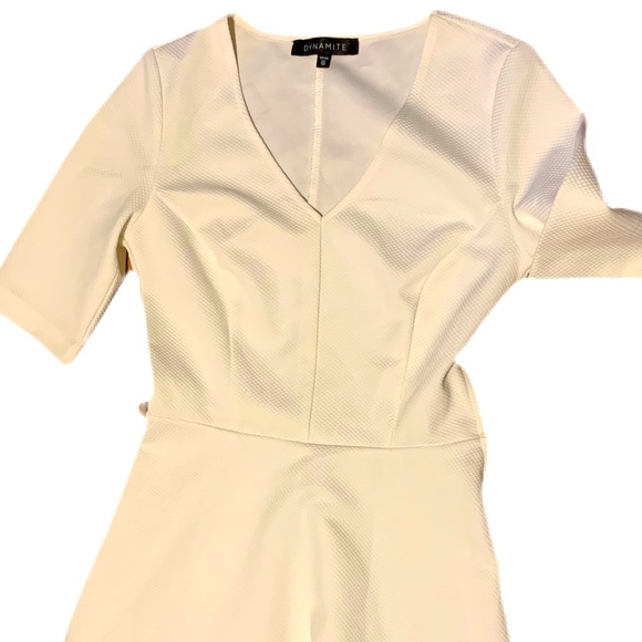 Off white knee length classy dress - Picture 1 of 1